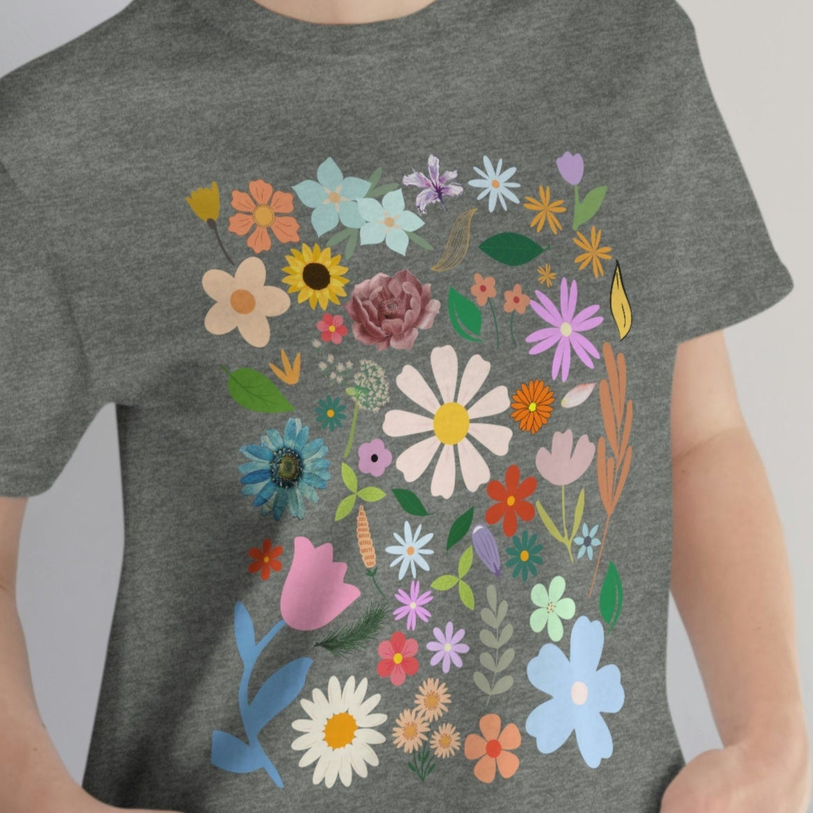Flower Design T-Shirt Flowers Petals Field Nature Floral Unisex Tee